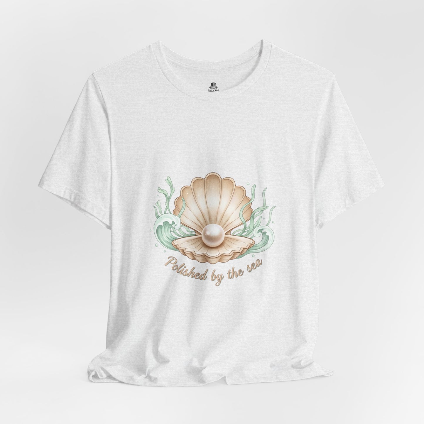 Pearl Shell Illustration Tee | shell motif design, sea chic aesthetic