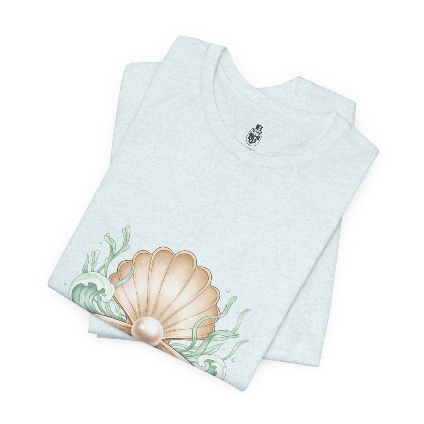 Pearl Shell Illustration Tee | shell motif design, sea chic aesthetic