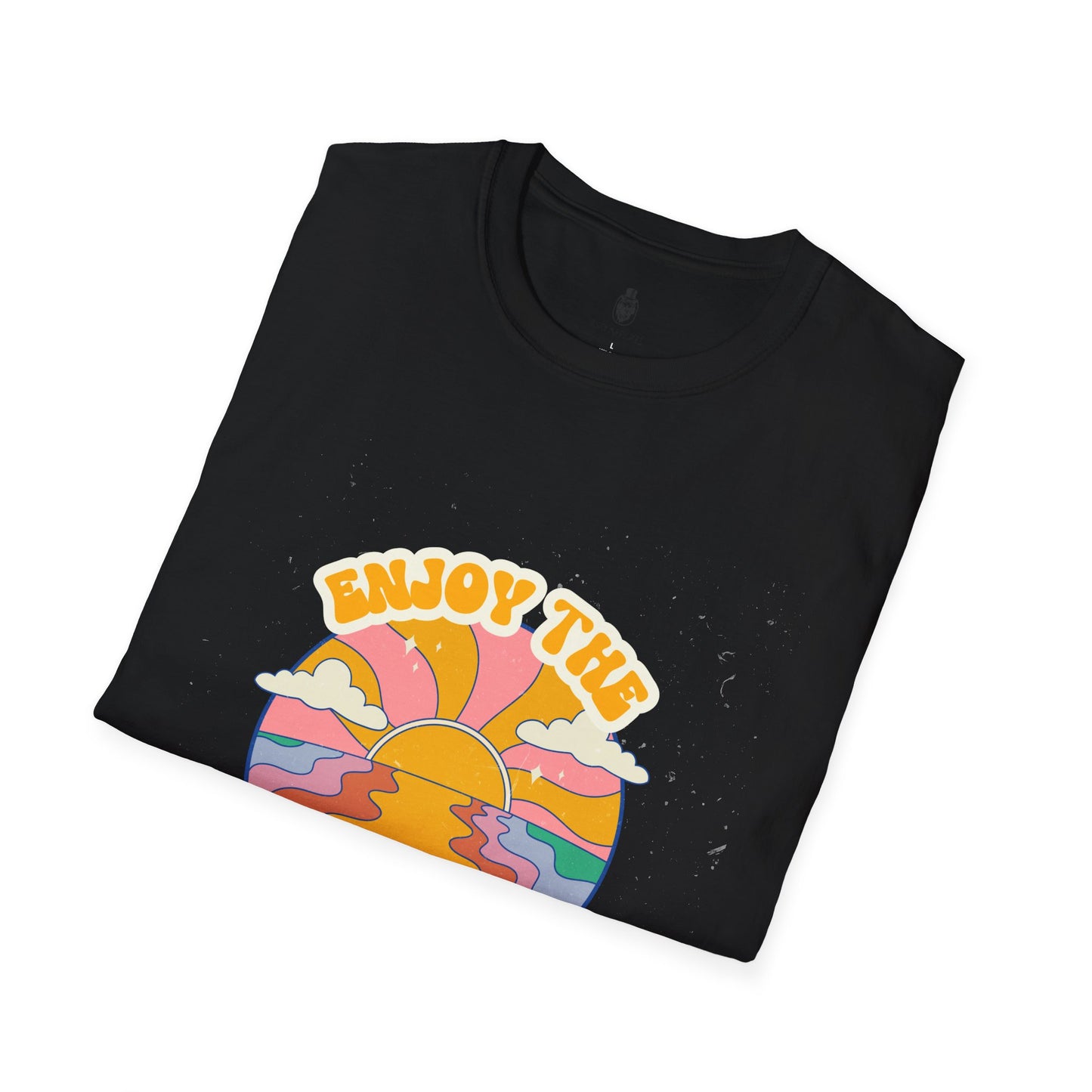 Retro Sunrise Vibes T-Shirt | Women's Graphic Tee, Perfect Gift for Sunrise Lovers, Summer Casual Wear, Beach Outfit, Travel Essentials