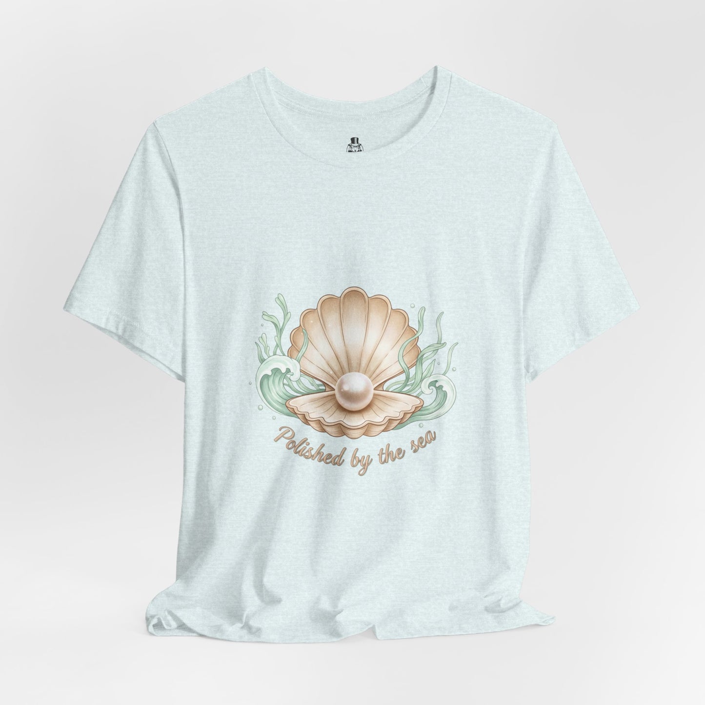 Pearl Shell Illustration Tee | shell motif design, sea chic aesthetic
