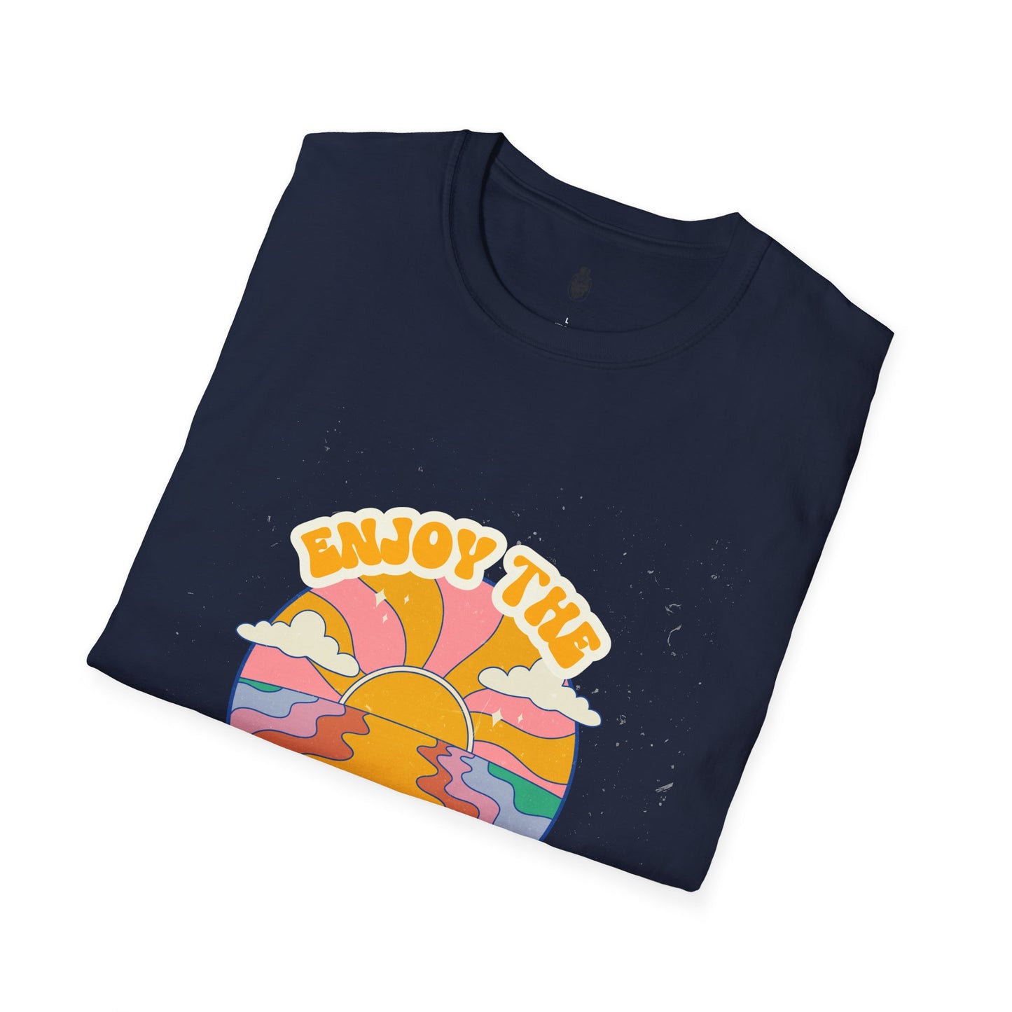 Retro Sunrise Vibes T-Shirt | Women's Graphic Tee, Perfect Gift for Sunrise Lovers, Summer Casual Wear, Beach Outfit, Travel Essentials