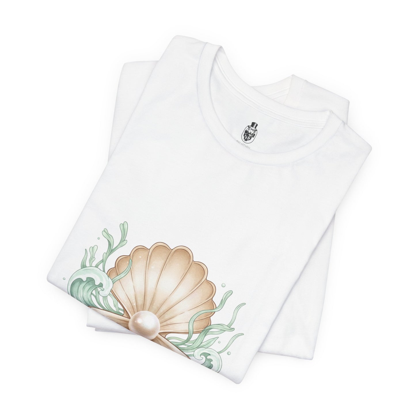 Pearl Shell Illustration Tee | shell motif design, sea chic aesthetic